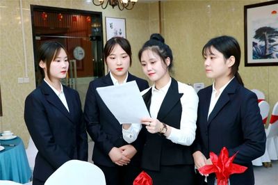 1076萬(wàn)應(yīng)屆生與用工荒并存 餐飲管理專業(yè)為何成為職校熱門選擇？